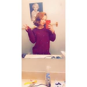 Meet your Posher, Daisia